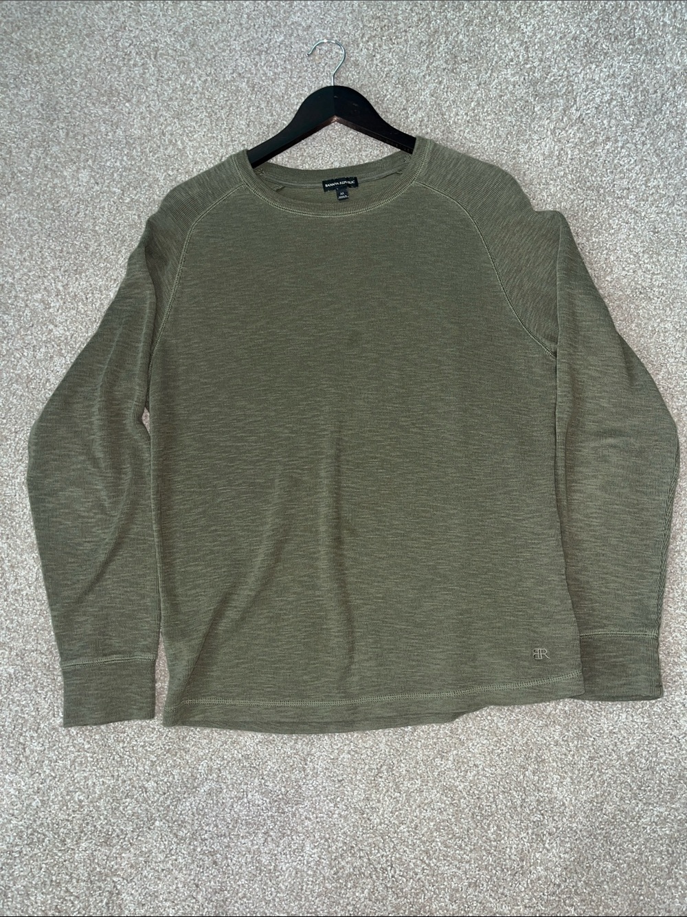 Banana Republic Men's Olive Green Crewneck Sweater